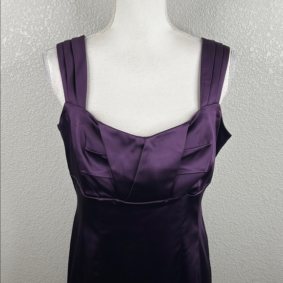 Calvin Klein Purple Satin Special Occasion Cocktail Sleeveless Sheath Dress 10 - Picture 2 of 7